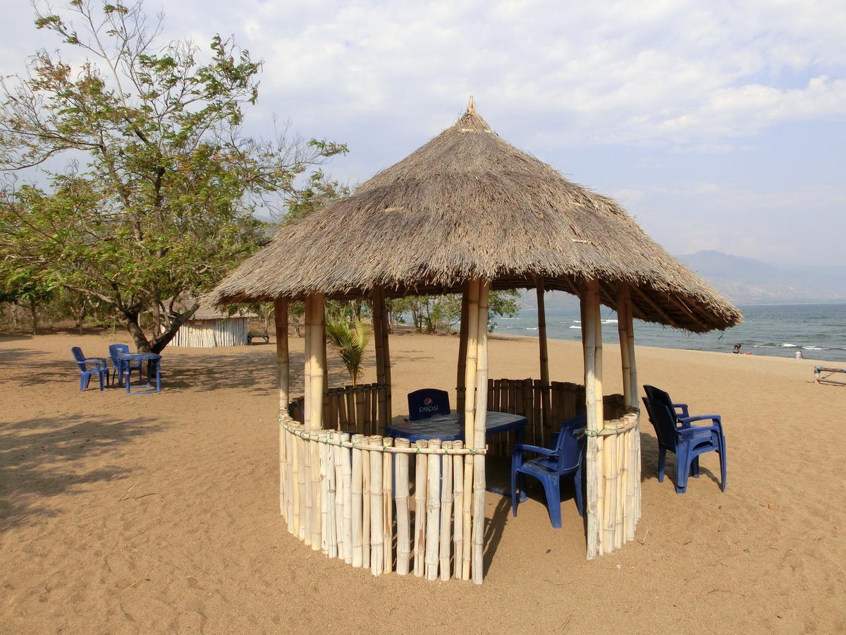 Matema Lake Shore Resort Exterior photo