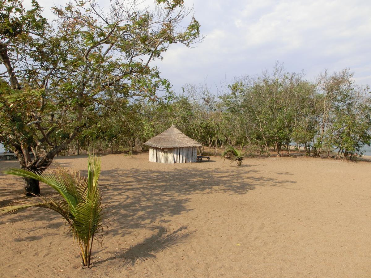 Matema Lake Shore Resort Exterior photo